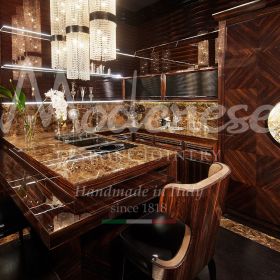 elegant-and-luxurious-kitchen-with-wooden-and-marble-details