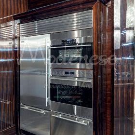 high-end-kitchen-witch-expensive-fridges-in-a-custom-made-niche